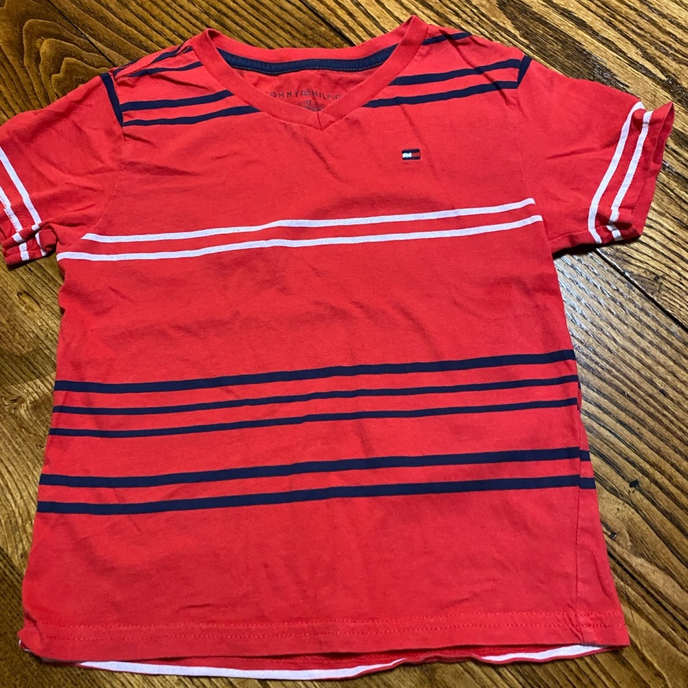 Tommy Hilfiger v-neck t-shirt size 4t